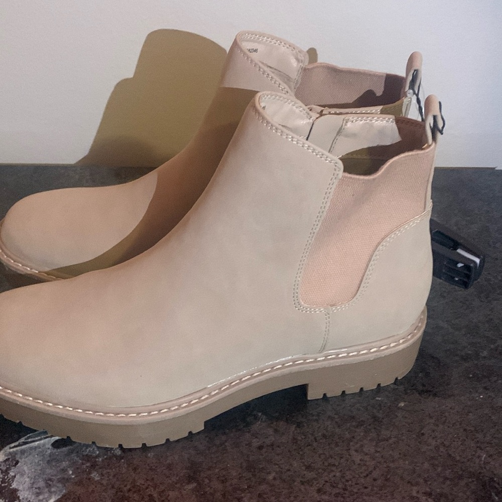 time and tru boots